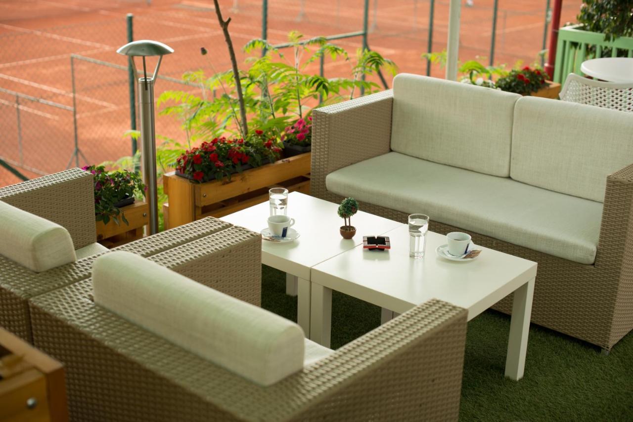 Evro Set Hotel Skopje Luaran gambar